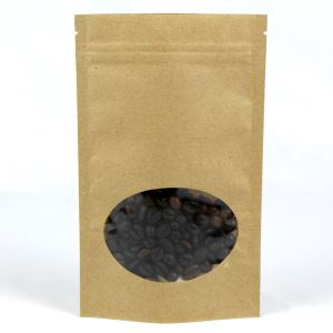 الوقوف كرافت أكياس الورق مع النافذة